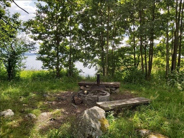 Gräfsnäs slottsruin - Bild 1