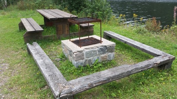 Grillplats vid Nilsböle kanotrastplats - Bild 4