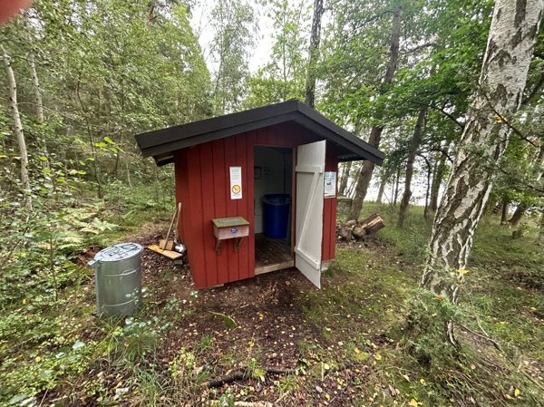 Grinda, Klubbudden - Bild 2