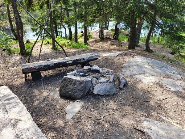 Holmevatten, Svartedalen  Vindskydd - Bild 4