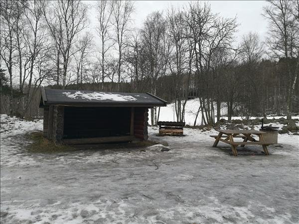 Lilla Hälla - Huvudbild