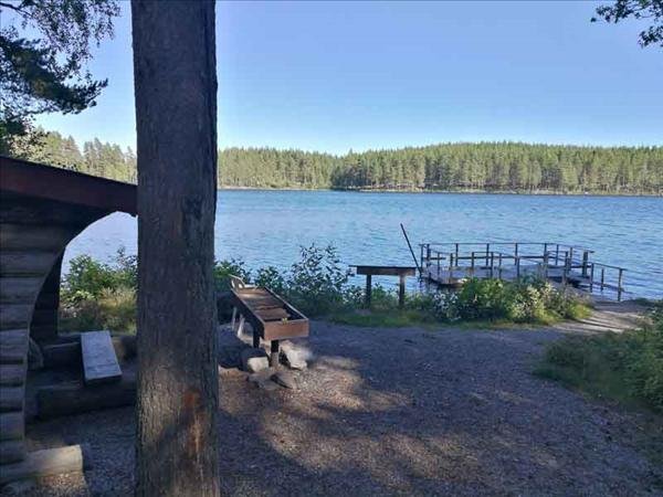 Lilla Logärden kyrkogården - Bild 1