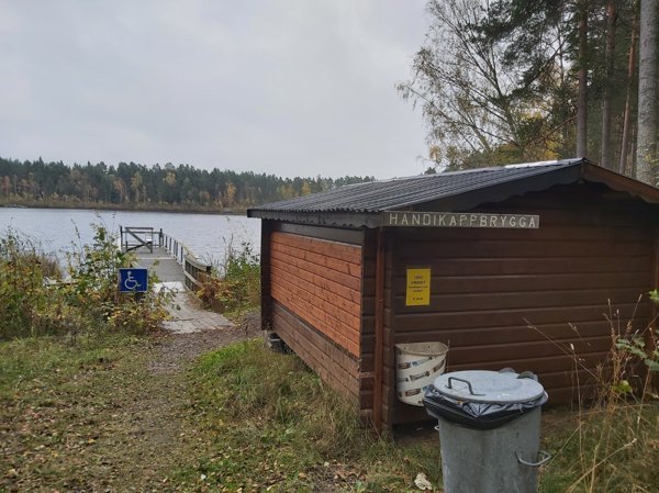 Röstentjärn handikappbrygga - Bild 1