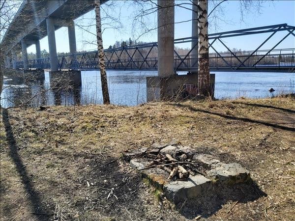 Under norra brofästet - Huvudbild